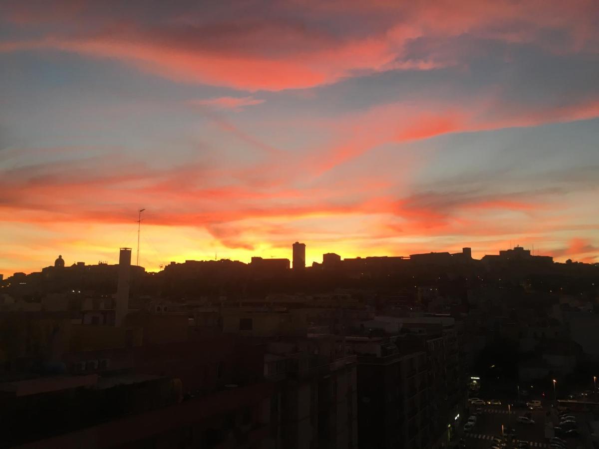 Eleventh Floor Suites Κάλιαρι Εξωτερικό φωτογραφία