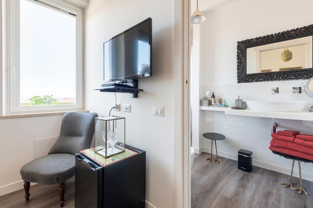 Eleventh Floor Suites Κάλιαρι Εξωτερικό φωτογραφία