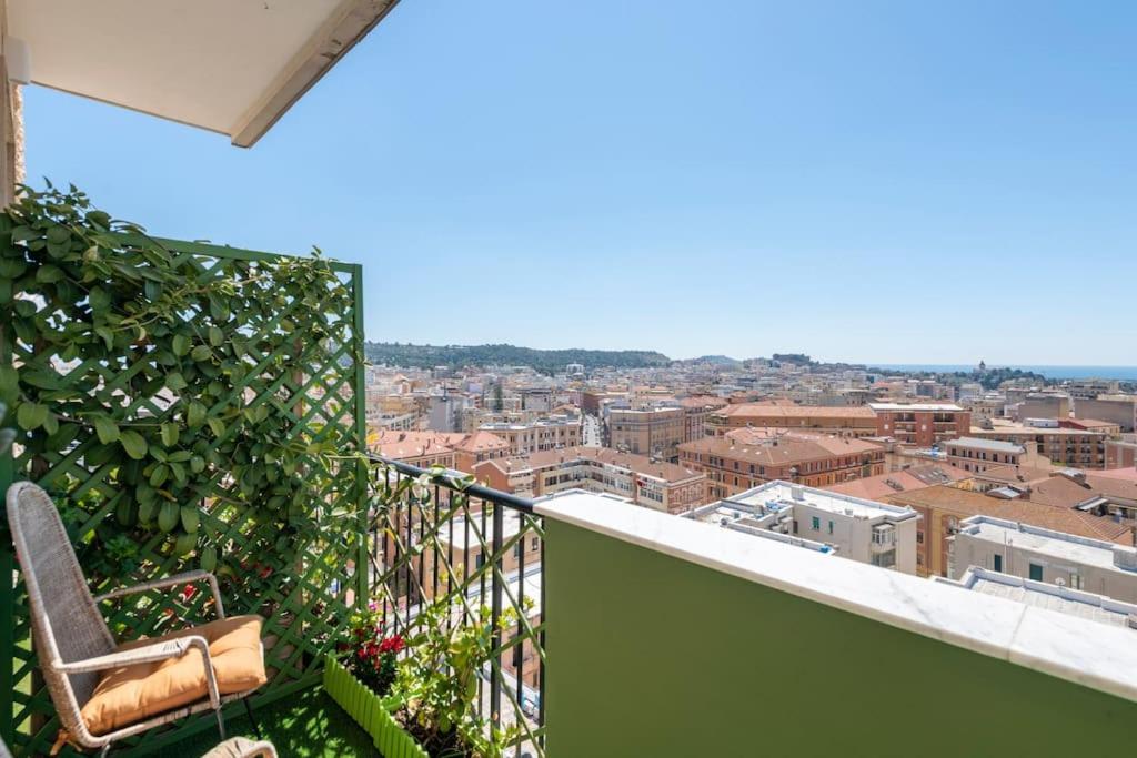 Eleventh Floor Suites Κάλιαρι Εξωτερικό φωτογραφία
