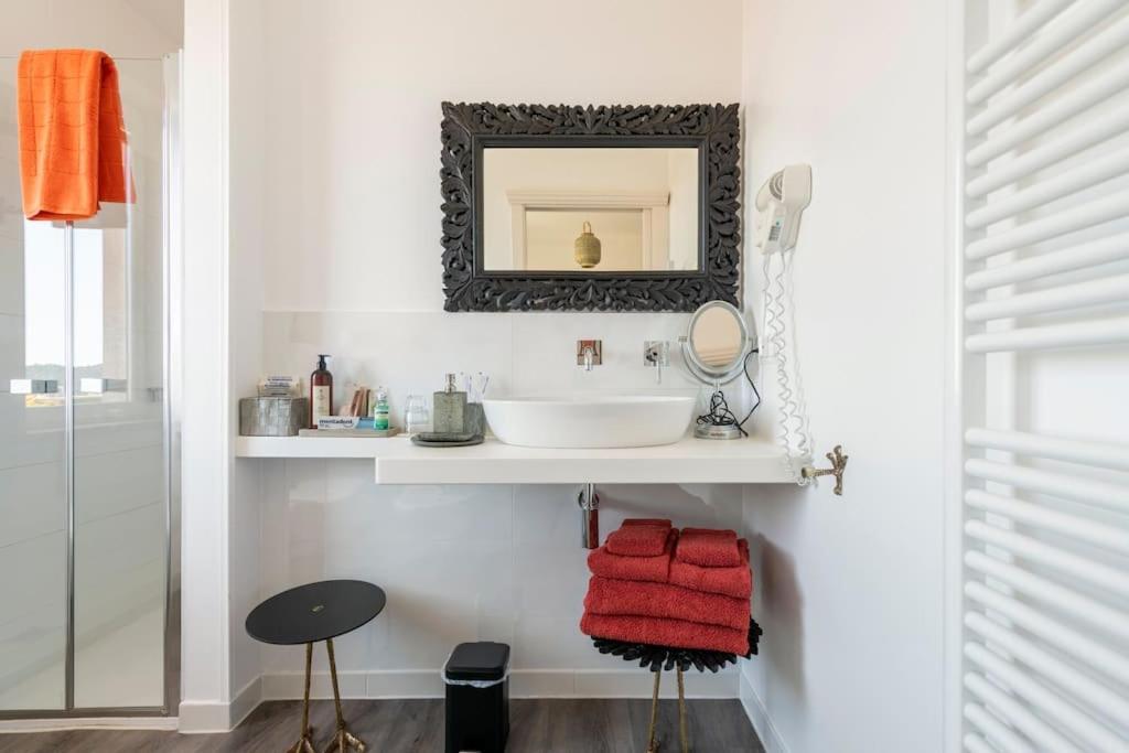 Eleventh Floor Suites Κάλιαρι Εξωτερικό φωτογραφία